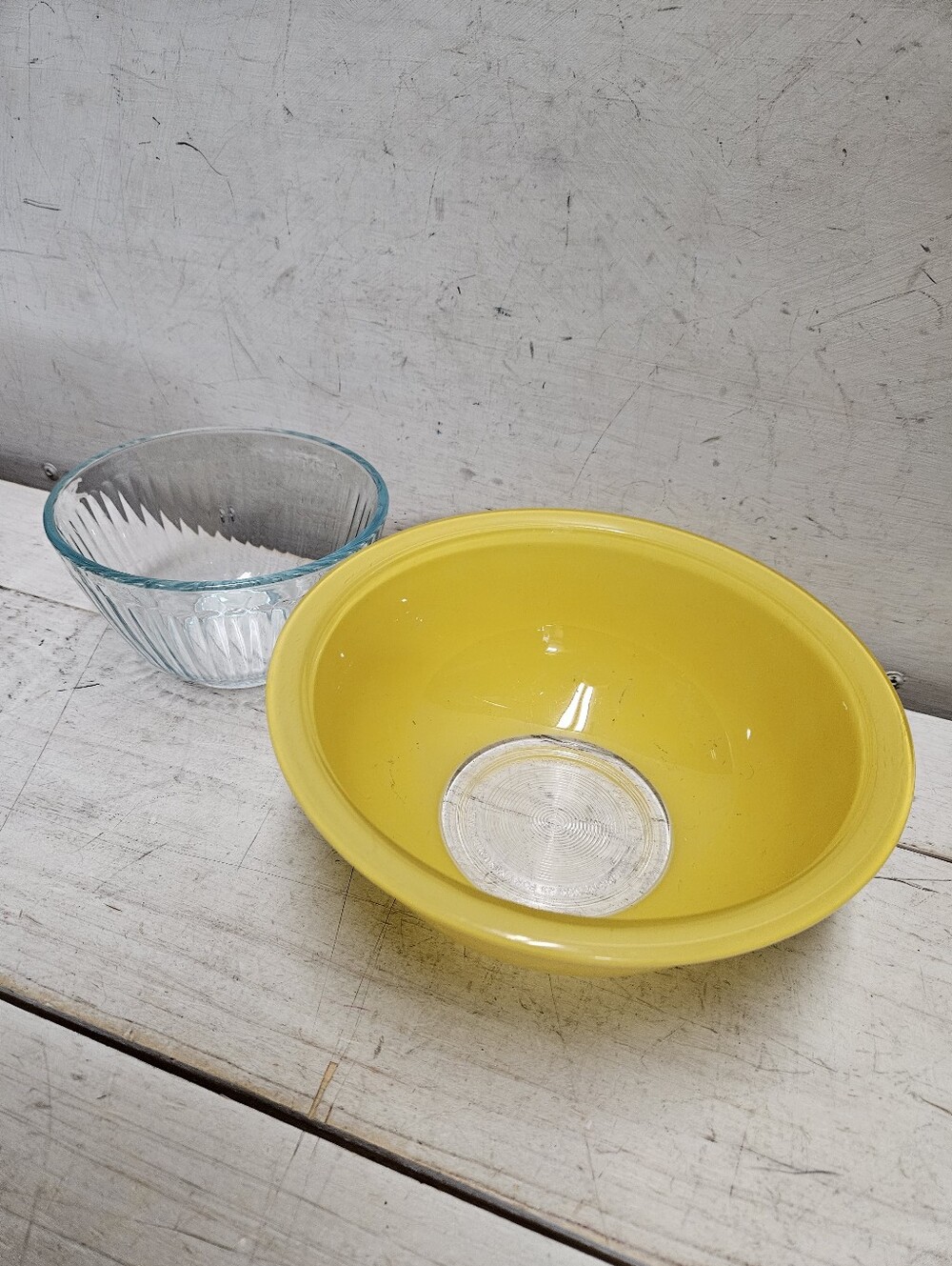 2 Pyrex USA Vintage Glass Bowls 3 Cup Clear 1.5L Yellow Kitchen Baking Mixing